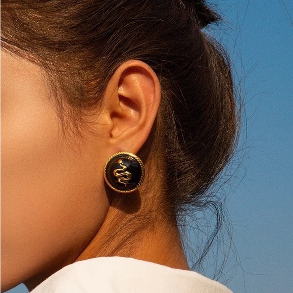 Vintage Inspired Earrings*Round Earring*Lightweight Earrings*Chunky Stud Earring - Picture 1 of 4